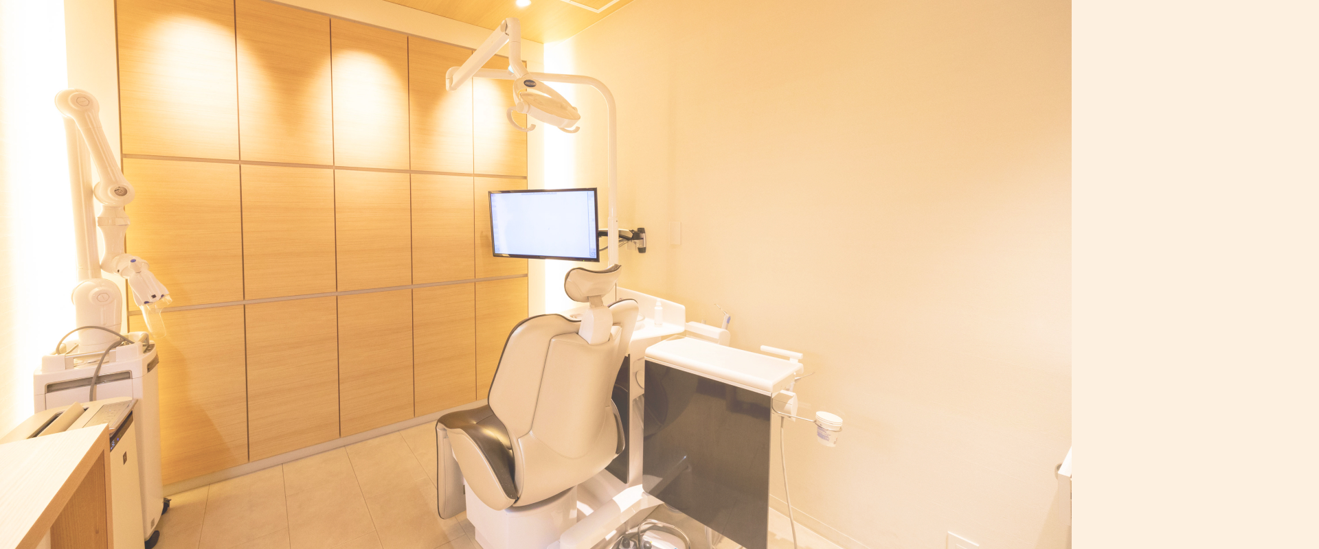 淀屋橋勝部歯科